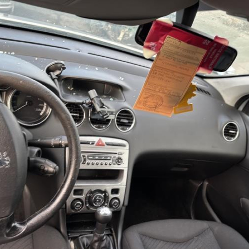 Pare boue avant droit PEUGEOT 308 1 Photo n°16