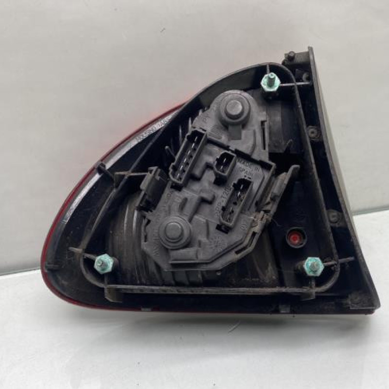 Feu arriere principal droit (feux) SEAT LEON 1 Photo n°4