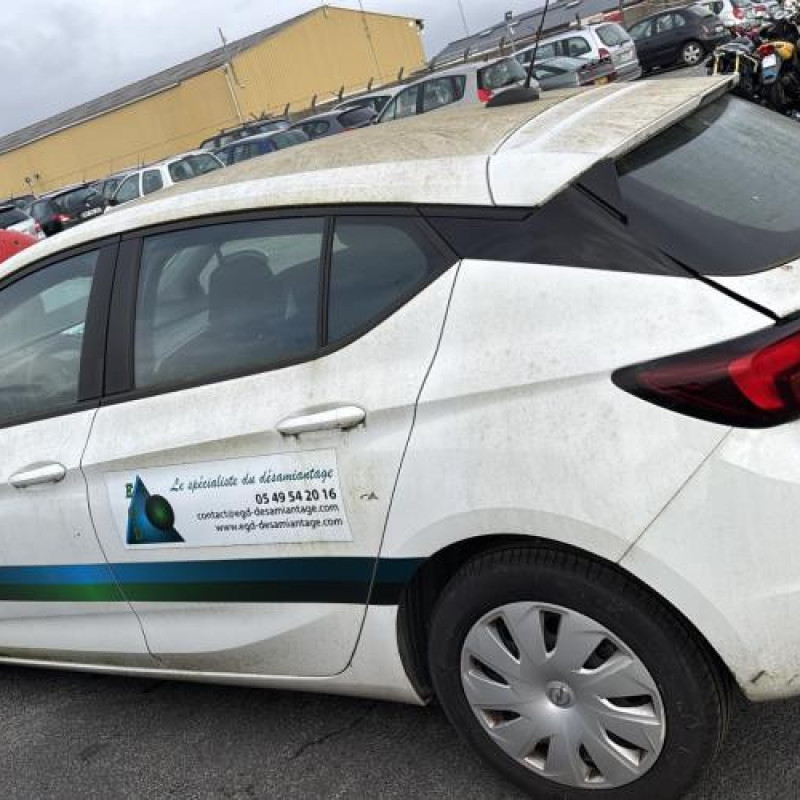 Malle/Hayon arriere OPEL ASTRA K Photo n°18