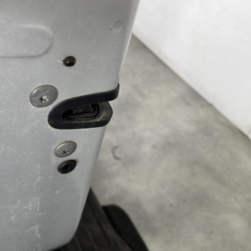 Porte avant gauche PEUGEOT 5008 1 Photo n°4