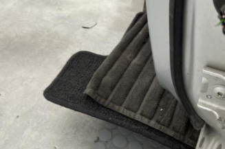 Porte avant gauche PEUGEOT 5008 1