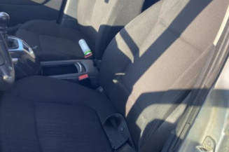 Porte avant gauche PEUGEOT 5008 1