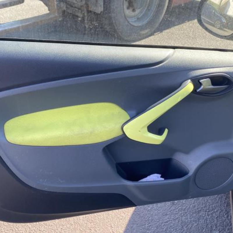 Porte avant droit FORD KA 2 Photo n°15