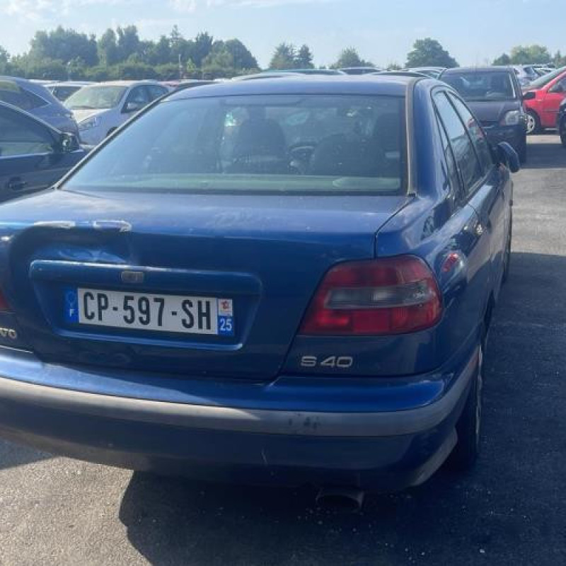 Feu arriere principal droit (feux) VOLVO S 40 1 Photo n°5