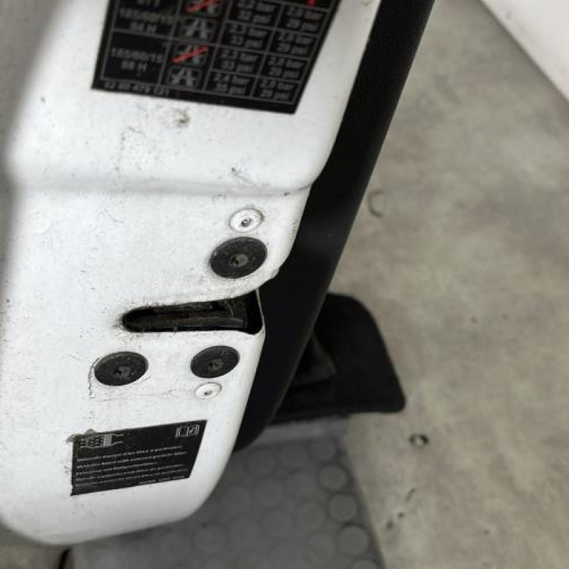 Porte avant gauche RENAULT CLIO 3 Photo n°3