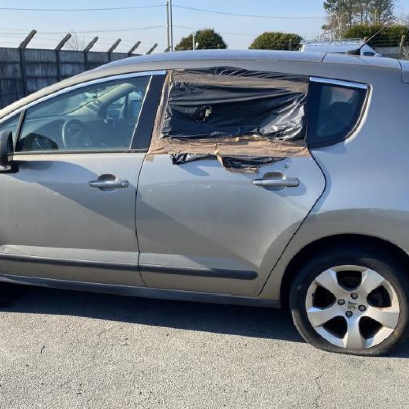 Malle/Hayon arriere PEUGEOT 3008 1 Photo n°18