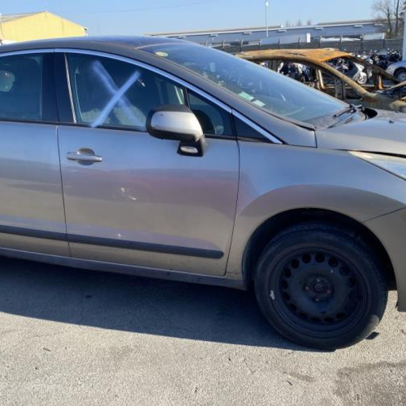 Malle/Hayon arriere PEUGEOT 3008 1 Photo n°19