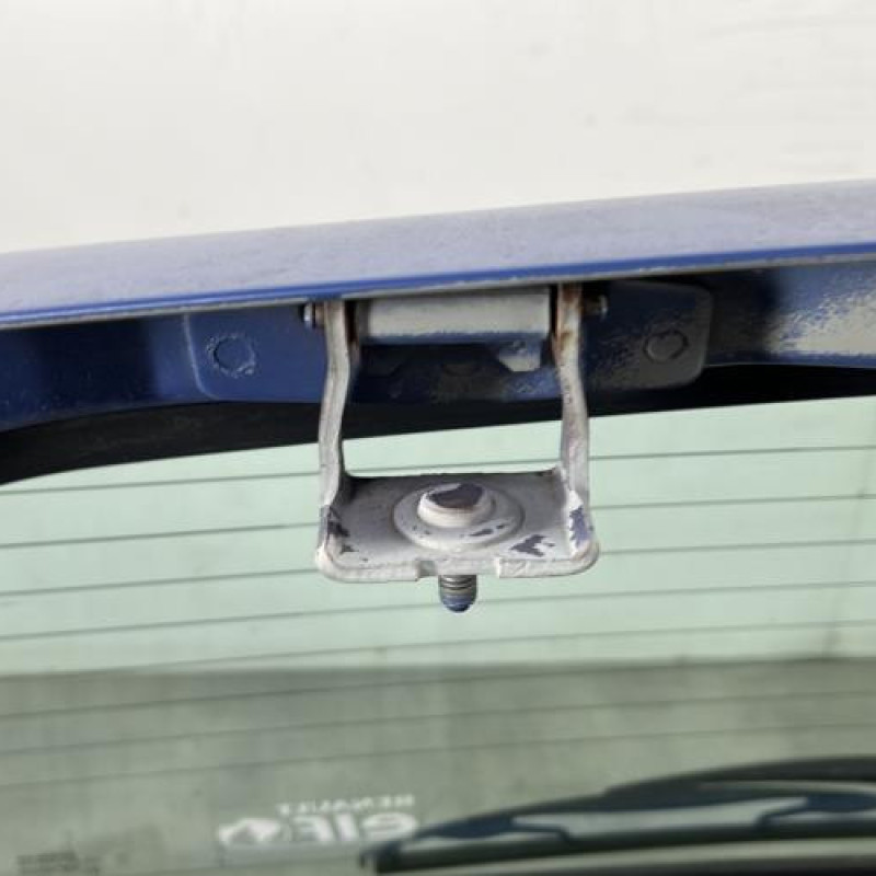 Malle/Hayon arriere RENAULT TWINGO 1 Photo n°8
