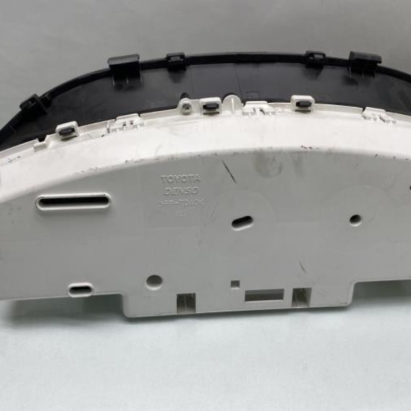 Compteur TOYOTA YARIS 2 Photo n°5