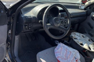 Eclairage de plaque OPEL CORSA B