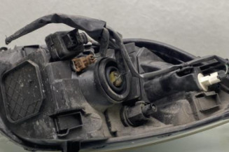 Optique avant principal droit (feux)(phare) TOYOTA YARIS 2