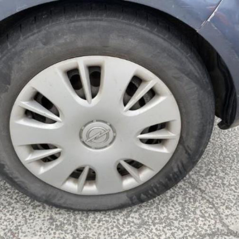 Aile avant gauche OPEL CORSA D Photo n°14