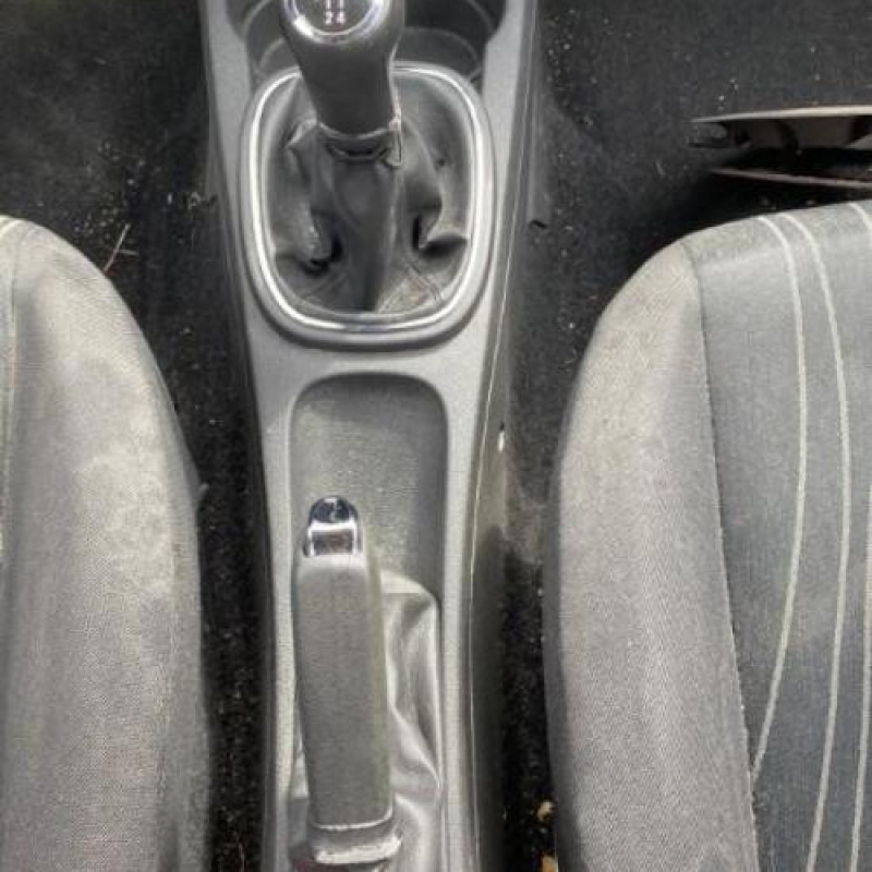 Aile avant gauche OPEL CORSA D Photo n°20