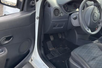 Aile avant droit RENAULT CLIO 3