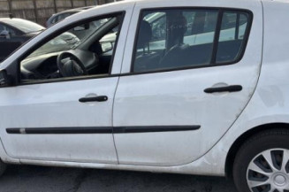 Aile avant gauche RENAULT CLIO 3