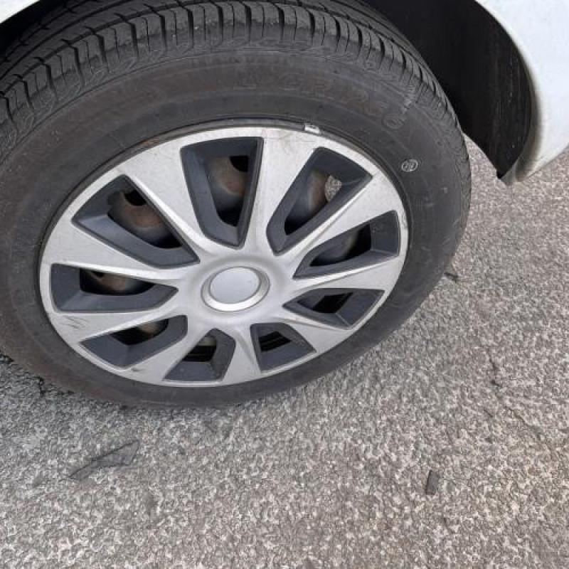 Aile avant gauche RENAULT CLIO 3 Photo n°18