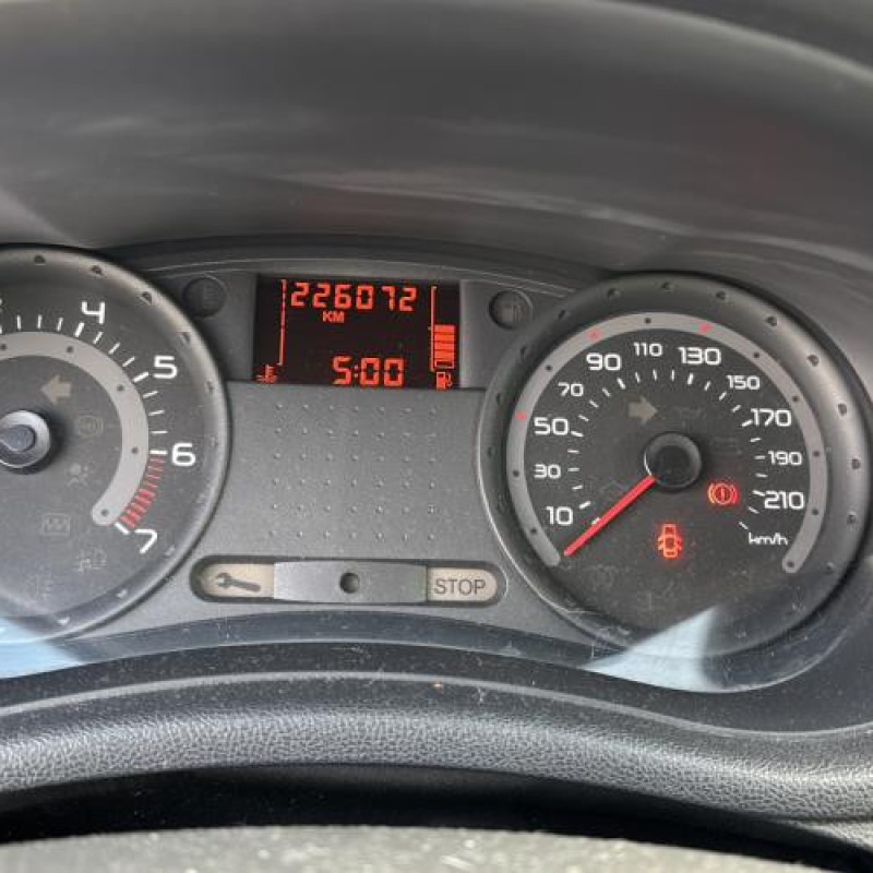 Aile avant gauche RENAULT CLIO 3 Photo n°19