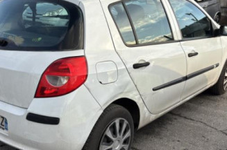 Malle/Hayon arriere RENAULT CLIO 3