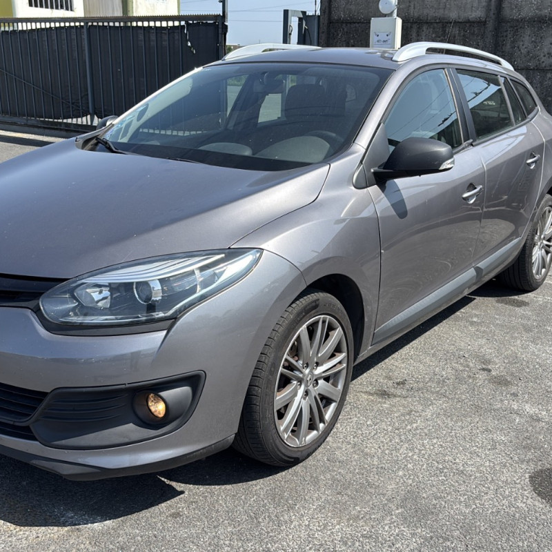 RENAULT MEGANE 3 PHASE 3 BREAK 1.2i - 16V TURBO TCE 115 Photo n°1