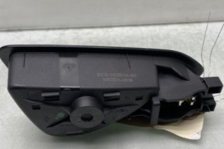 Poignee interieur arriere gauche RENAULT CLIO 5