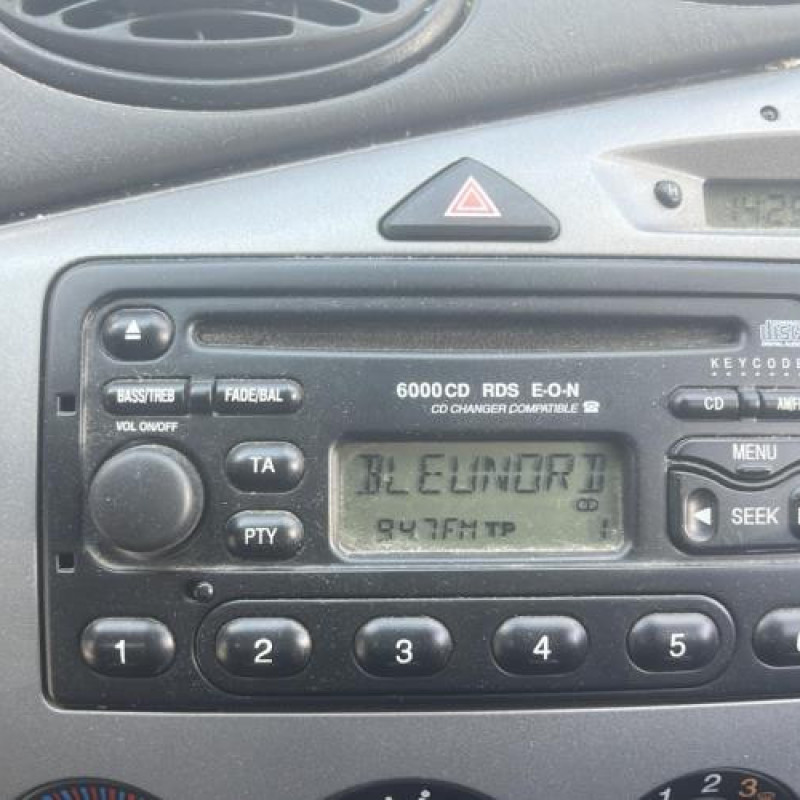Retroviseur droit FORD FOCUS 1 Photo n°17