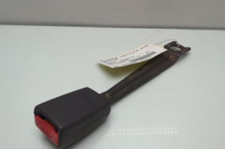Attache ceinture avant gauche TOYOTA YARIS 1
