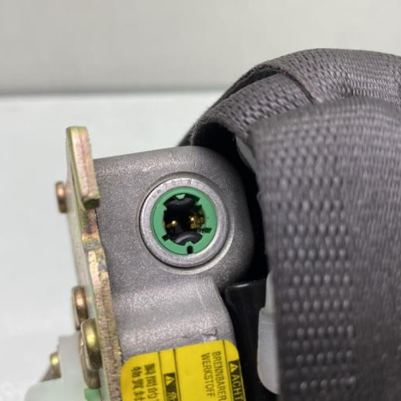 Pretensionneur de ceinture avant gauche TOYOTA YARIS 1 Photo n°5