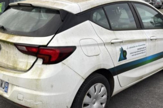 Vitre avant gauche OPEL ASTRA K