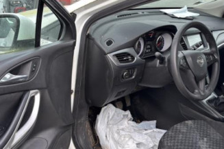 Vitre avant gauche OPEL ASTRA K