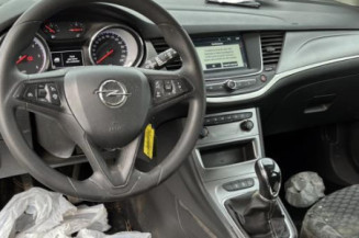 Vitre avant gauche OPEL ASTRA K