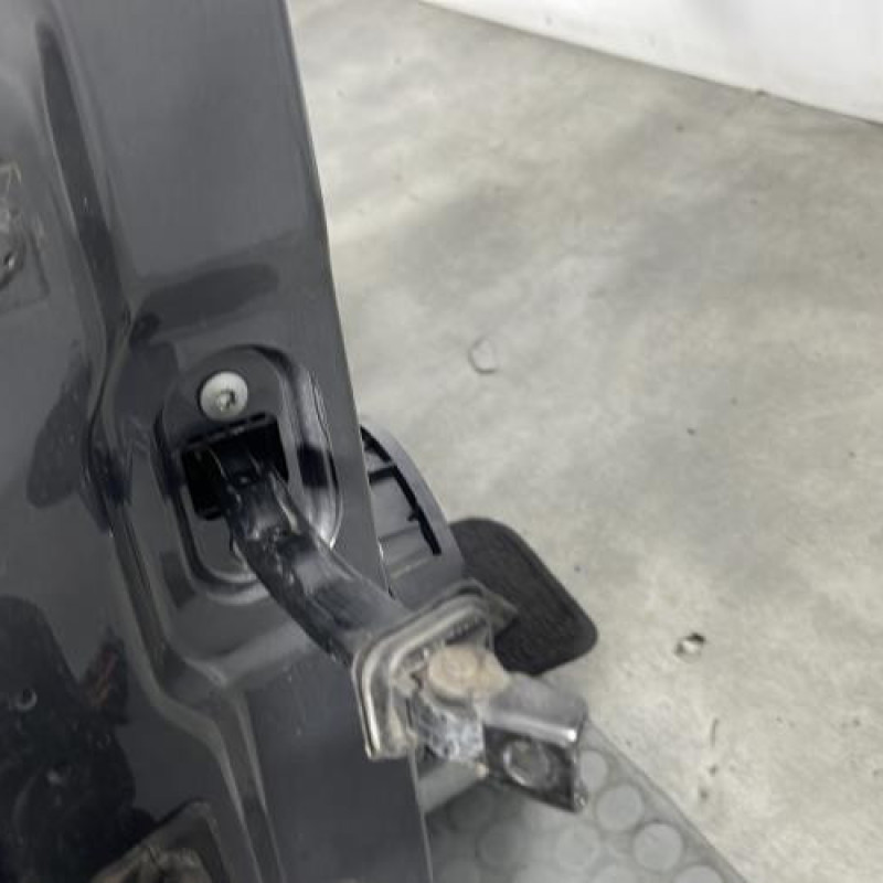 Porte avant droit VOLKSWAGEN SCIROCCO 3 Photo n°4
