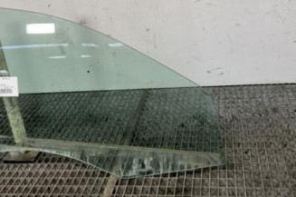 Vitre avant droit VOLKSWAGEN SCIROCCO 3