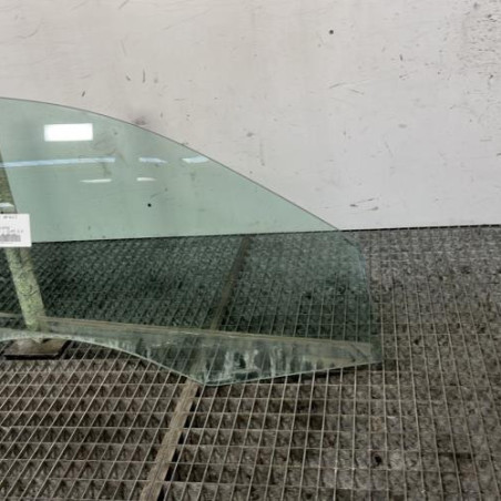 Vitre avant droit VOLKSWAGEN SCIROCCO 3
