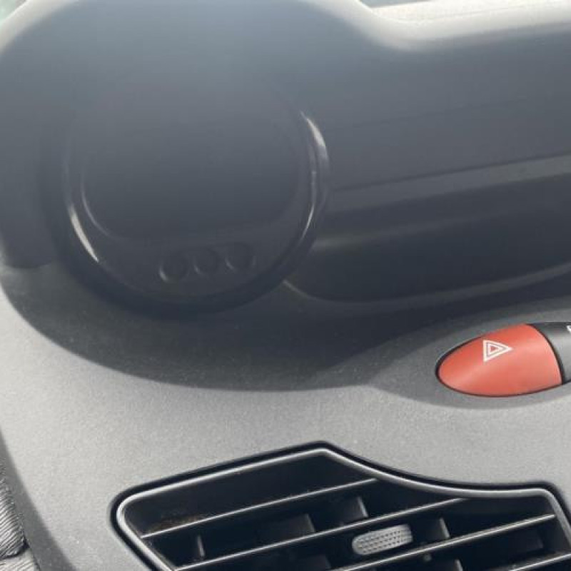 Porte avant gauche RENAULT TWINGO 2 Photo n°19