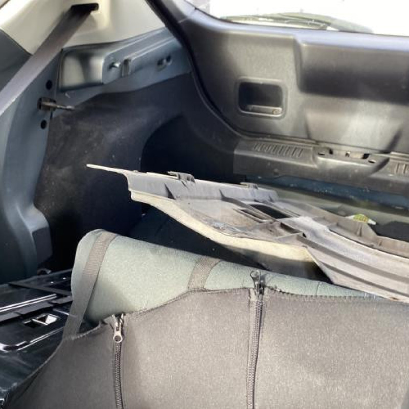 Porte avant droit FORD FIESTA 6 Photo n°17