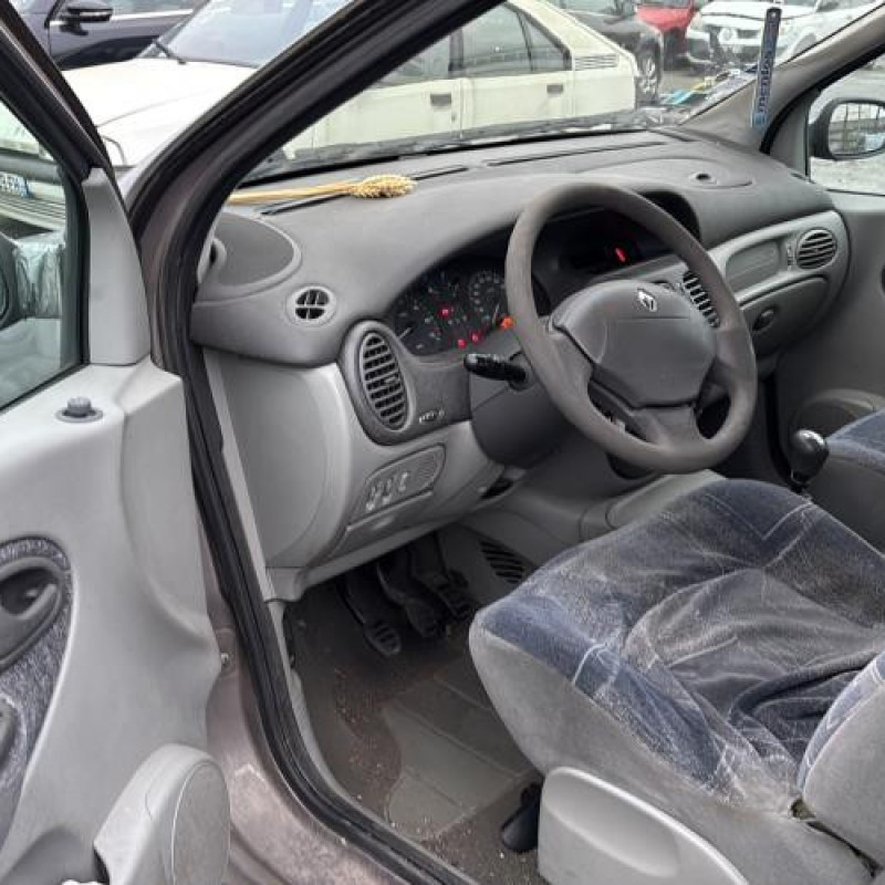 Vitre avant droit RENAULT SCENIC 1 Photo n°14