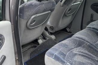 Vitre avant droit RENAULT SCENIC 1