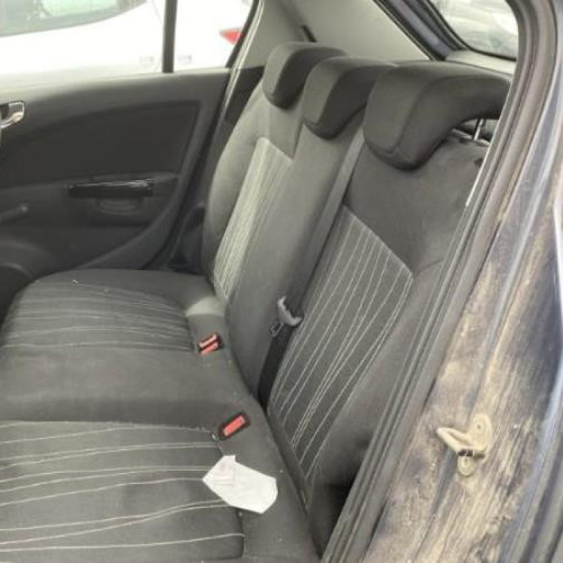 Pare choc avant OPEL CORSA D Photo n°14