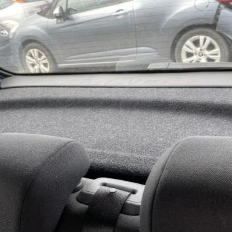 Pare choc avant OPEL CORSA D Photo n°20