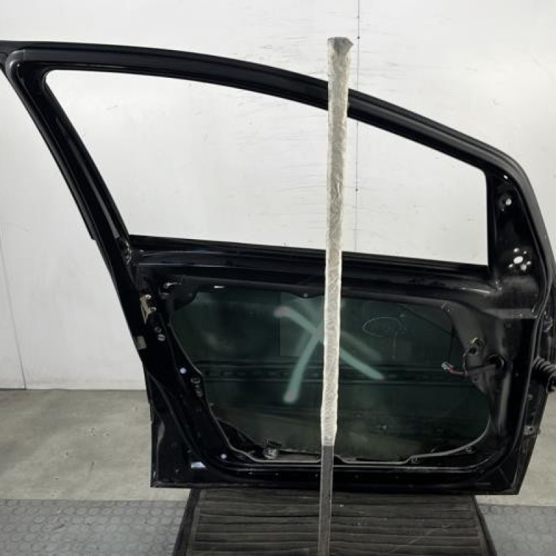 Porte avant gauche MERCEDES CLASSE B 245 Photo n°4