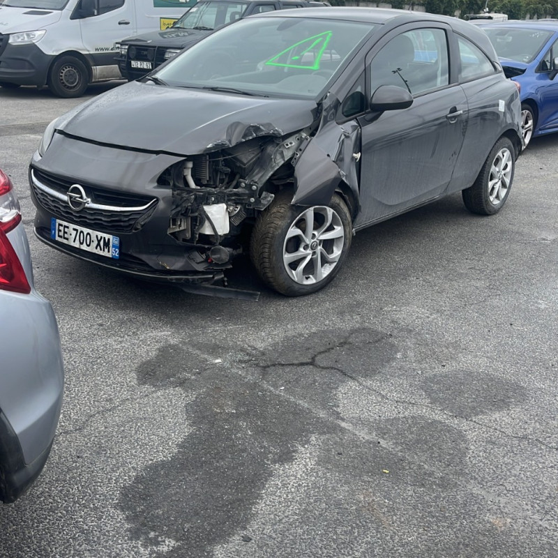 OPEL CORSA E 1.4i - 16V Photo n°1