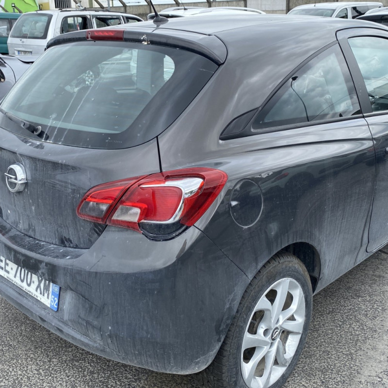 OPEL CORSA E 1.4i - 16V Photo n°14