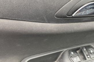 OPEL CORSA E 1.4i - 16V