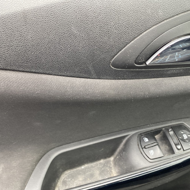 OPEL CORSA E 1.4i - 16V Photo n°21