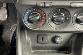 OPEL CORSA E 1.4i - 16V