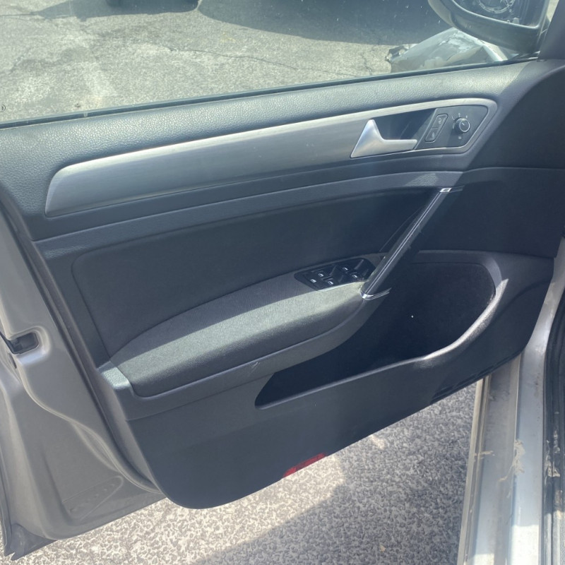 VOLKSWAGEN GOLF 7 PHASE 1 1.6 TDI - 16V TURBO Photo n°10