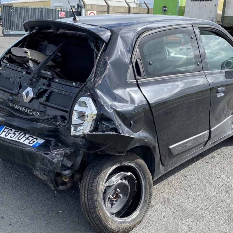 RENAULT TWINGO 3 PHASE 1 1.0i - 12V SCE 75 Photo n°3