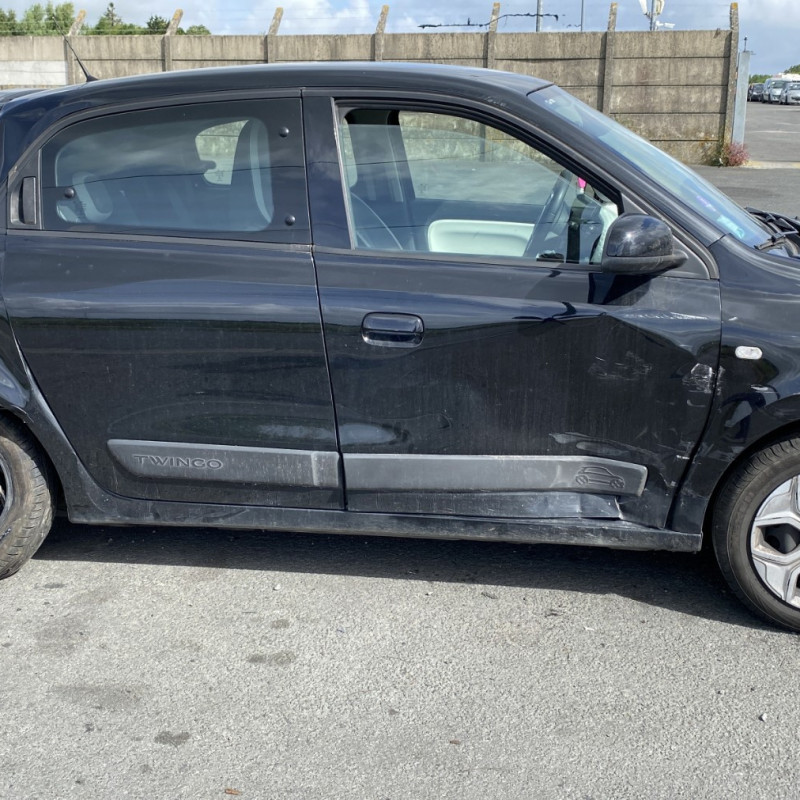 RENAULT TWINGO 3 PHASE 1 1.0i - 12V SCE 75 Photo n°7