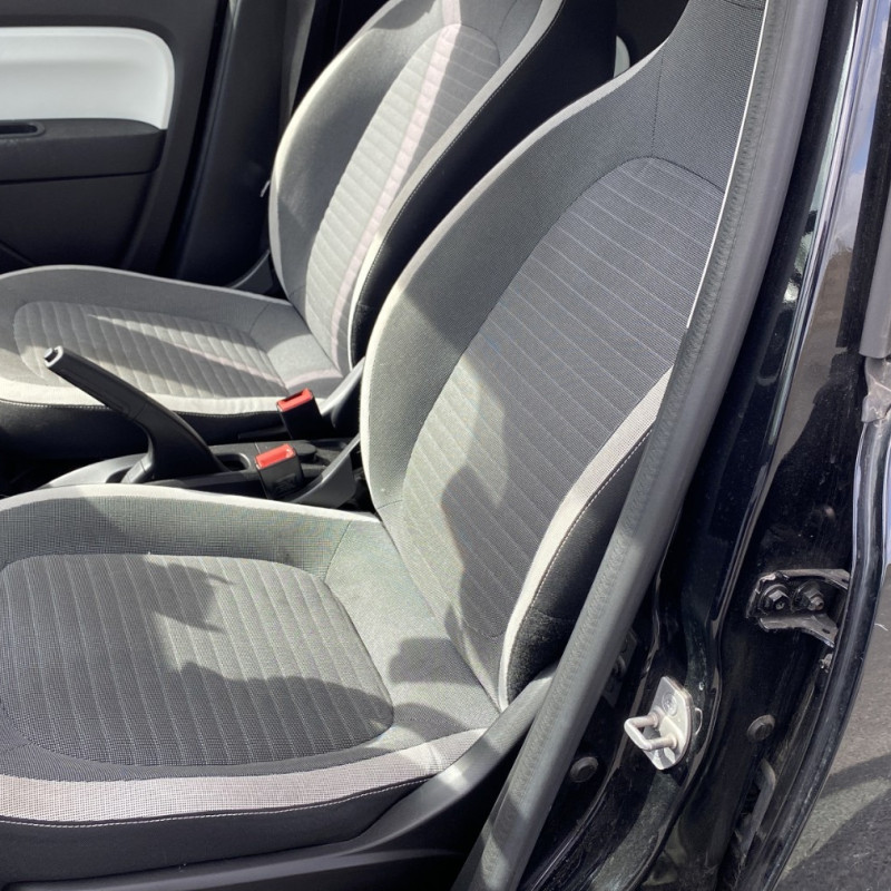 RENAULT TWINGO 3 PHASE 1 1.0i - 12V SCE 75 Photo n°11