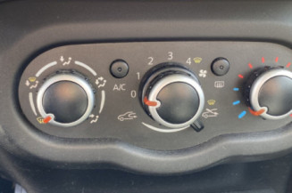 RENAULT TWINGO 3 PHASE 1 1.0i - 12V SCE 75